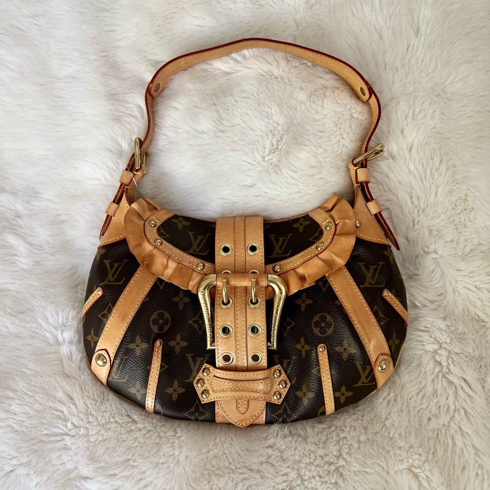 Louis Vuitton Leonor Hobo Handbag